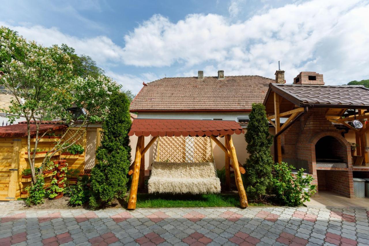 Casa Dacica Hotell Rîşnov Eksteriør bilde