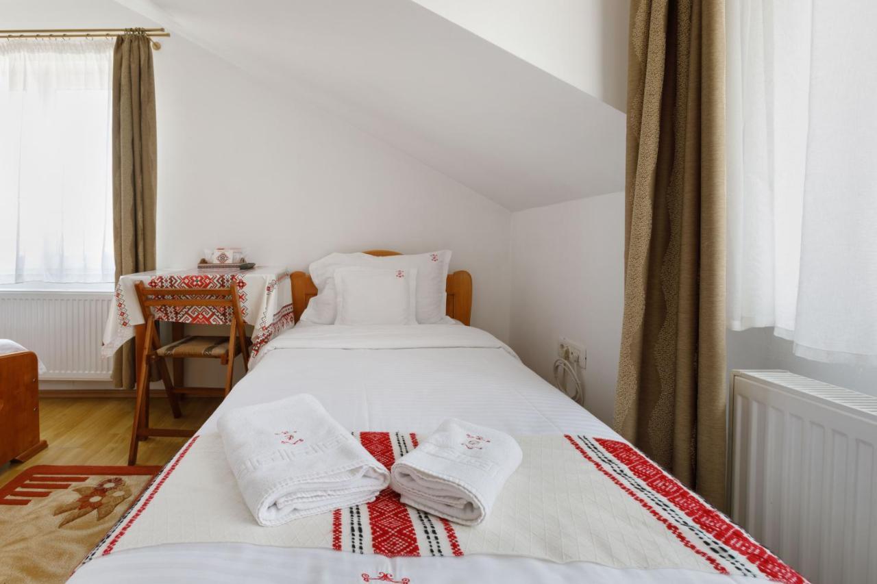 Casa Dacica Hotell Rîşnov Eksteriør bilde